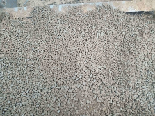 Máquina de fabricação de pellets para alimentos para aves de capoeira de 85 kg para equipamento de processamento de alimentos para animais