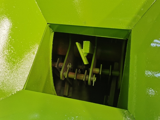 Máquina de trituração de estrume de vaca de tamanho de alimentação de 5-10 mm para produção de fertilizantes orgânicos