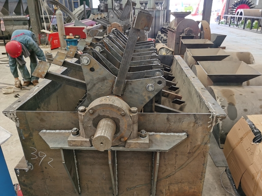 22kW Pequena Escala de Compost Chicken Dung Crusher para fertilizante orgânico de alta umidade