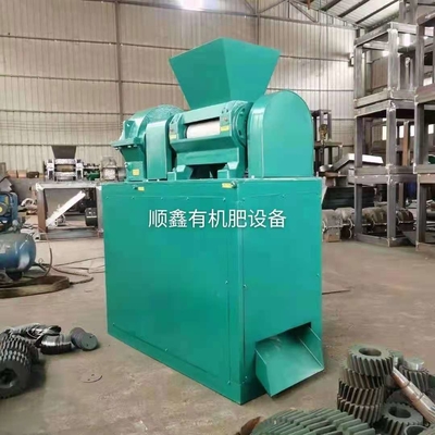 700 kg Peso YSX Máquina de compressão de rolos duplos granulador de fertilizantes