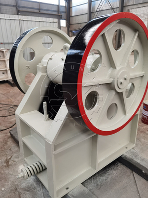 2400 kg peso minério de calcário máquina de moagem de moinho Raymond para fabricação de fertilizantes